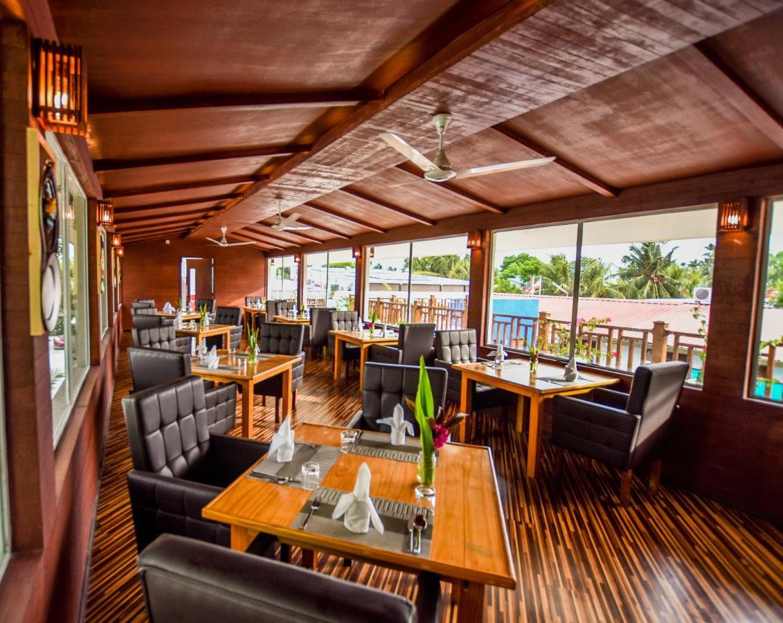 Equatorial Divers Lodge Addu City Exterior foto