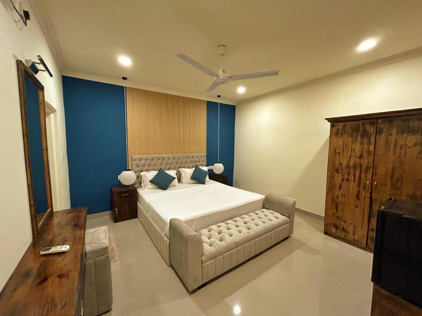 Equatorial Divers Lodge Addu City Exterior foto
